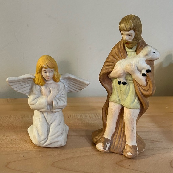 Porcelain 11-piece Nativity Set Figurines Mary Joseph Baby Jesus Wise Men Angel - Picture 9 of 10